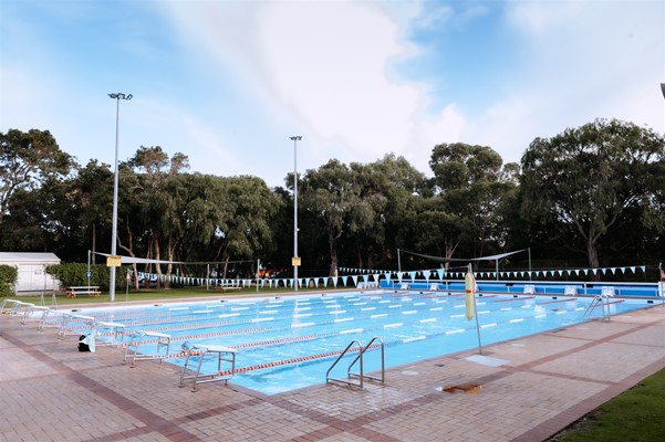 Image Outdoor Pool